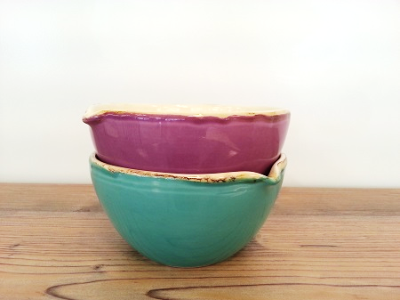 Grün und Form Ital. Keramik Schalen mit Ausguss Übersicht